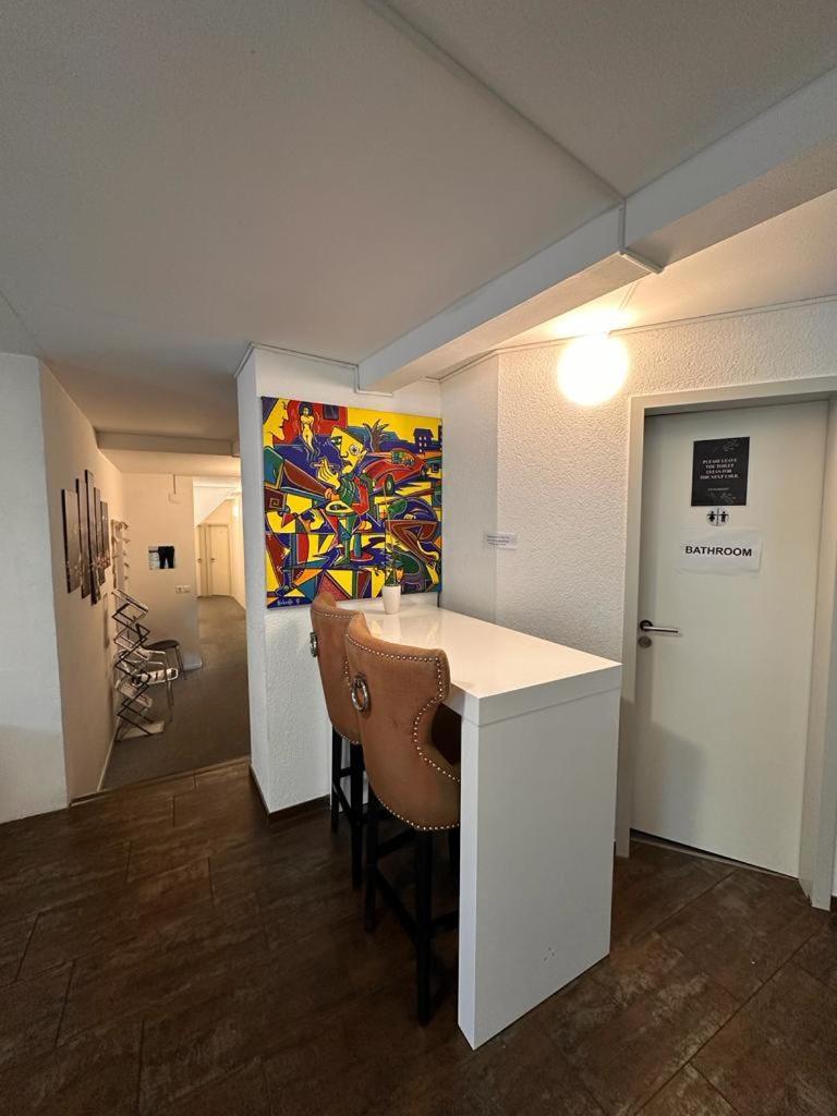 Stay2Night City Center Hostel 취리히 외부 사진