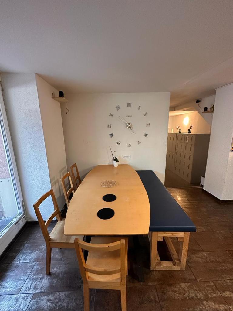 Stay2Night City Center Hostel 취리히 외부 사진